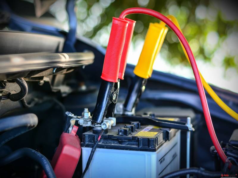 بهترین روش باتری به باتری کردن خودرو چگونه است؟